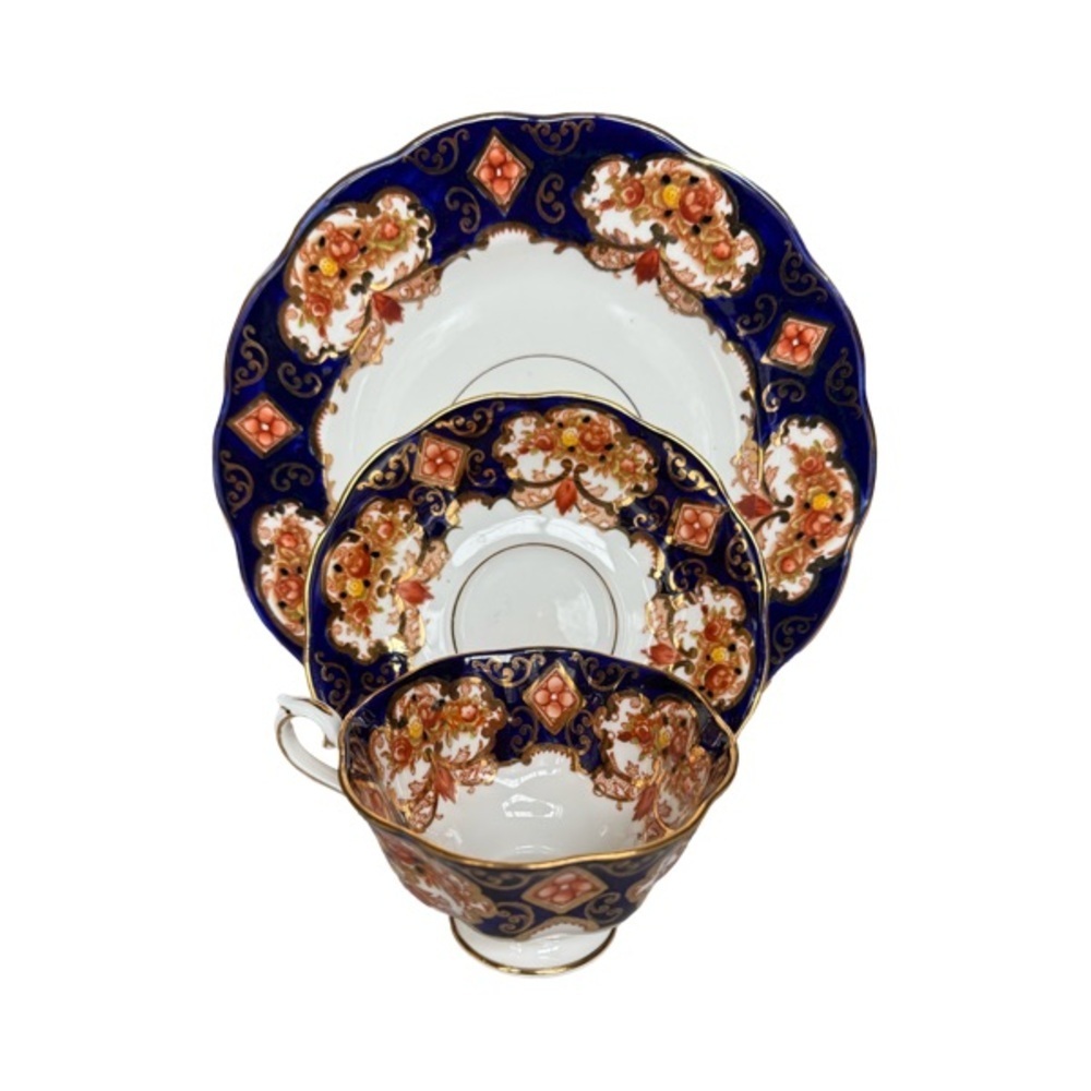 Vintage Royal Albert Bone China “Hierloom” Pattern 3-Piece Set